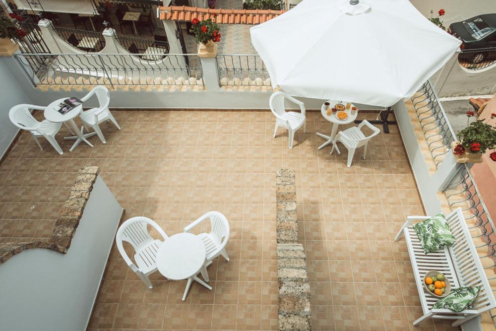 Hb Hotel Benitsa Benitses  Esterno foto